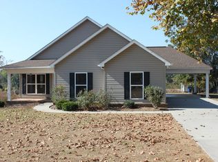 660 Hubbard Rd, Newton, AL 36352