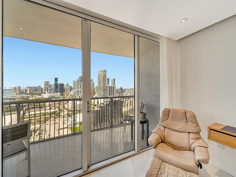 1750 N Bayshore Dr #3910 — Photo 14