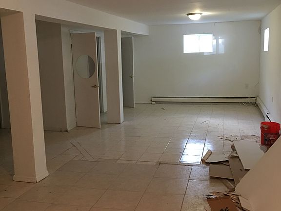 5th image of 233-XX Mentone Ave
