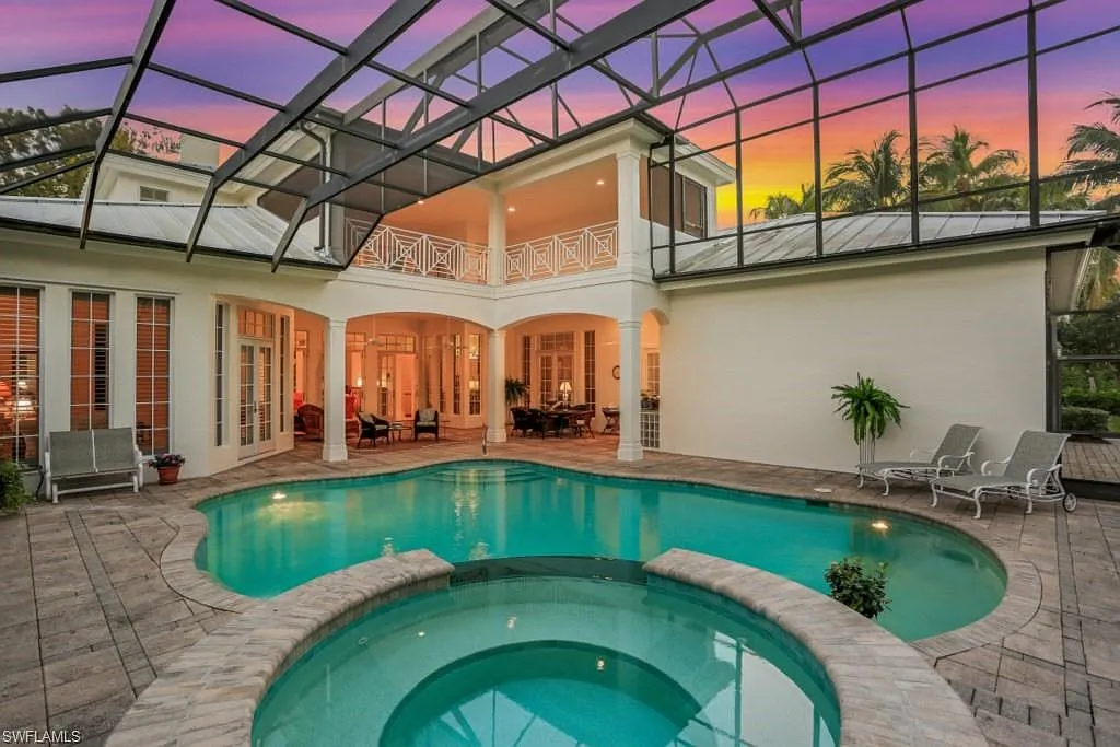 6 bed, 7.5 bath, 5900 sqft, $55,600 — Photo 1