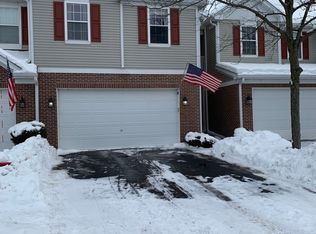 255 Lillian Ct, Geneva, IL 60134