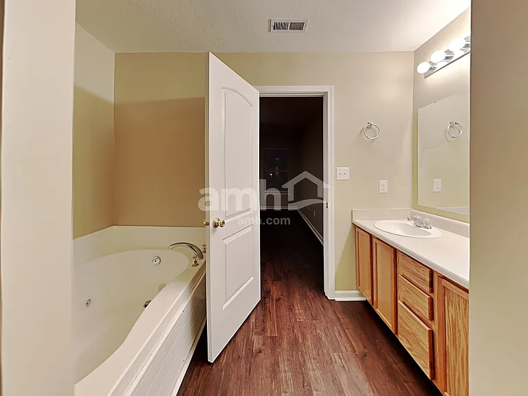 10224 Clear Sky Dr — Photo 9