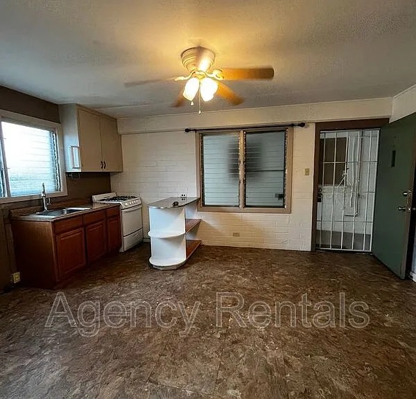 1114 Lunalilo St #1 — Photo 1