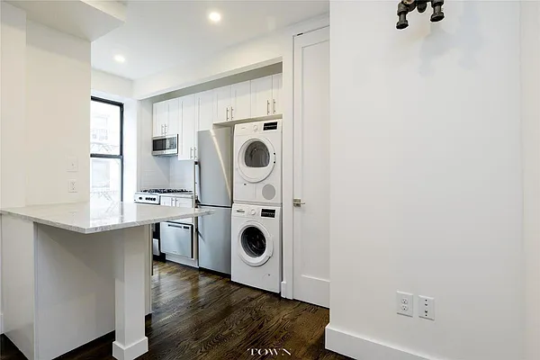 Rented by Compass | media 9