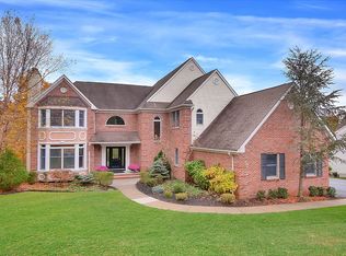 12 Stone Hill Rd, Wayne, NJ 07470