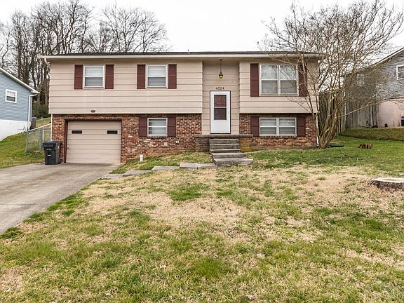 2nd image of 4324 SE Scarlett Ln