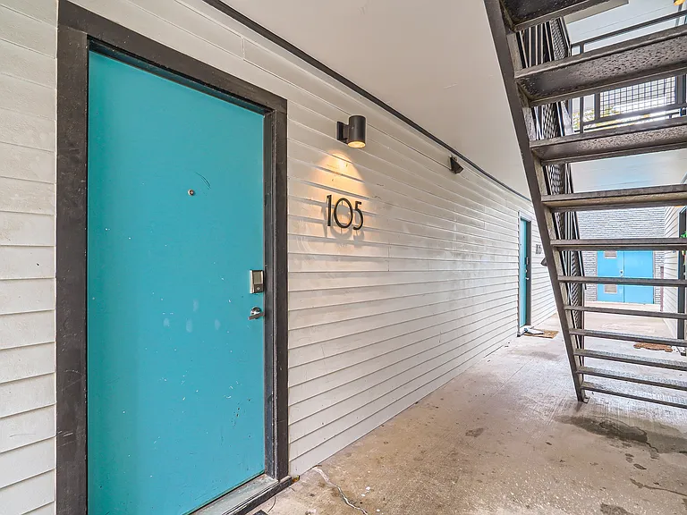 2806 Reagan St #104 — Photo 13