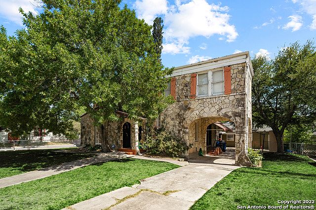 2104 W Huisache Ave, San Antonio, TX 78201 | Zillow