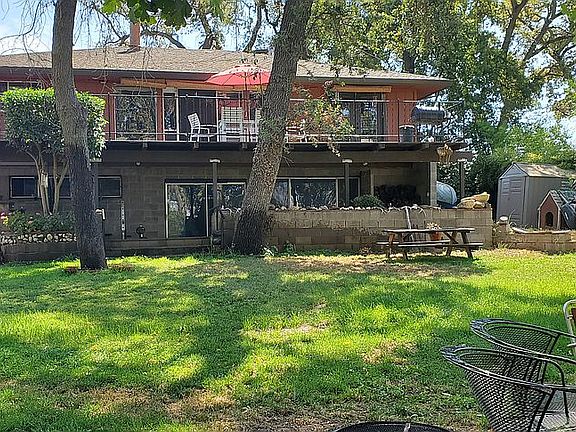 3rd image of 3017 Garden Hwy