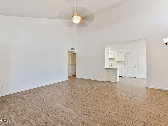 2nd image of 808 N Revere Unit 101