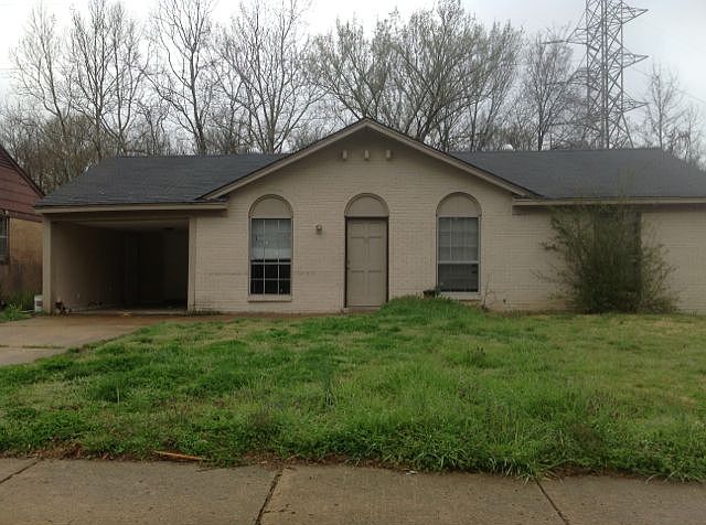 2nd image of 4595 Valley Stream Dr