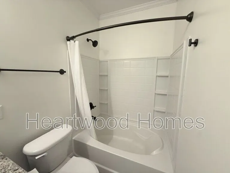 432 Jackson Ave — Photo 20