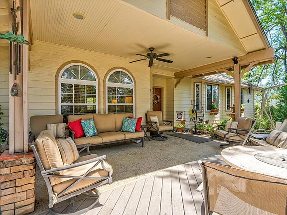 5th image of 52891 Arbor Ln