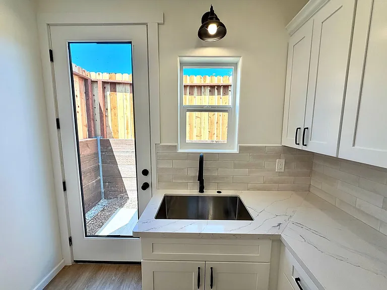 23510 Cava Cir #A — Photo 19