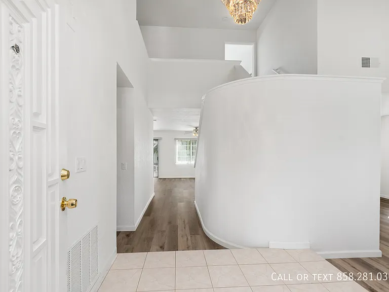 13327 Entreken Ave — Photo 2