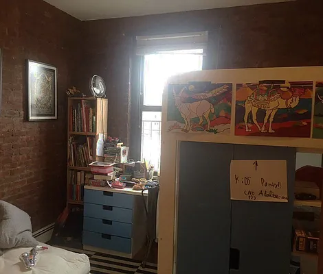Rented by EXR | media 9