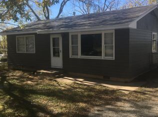 2727 SE Madison St, Topeka, KS 66605