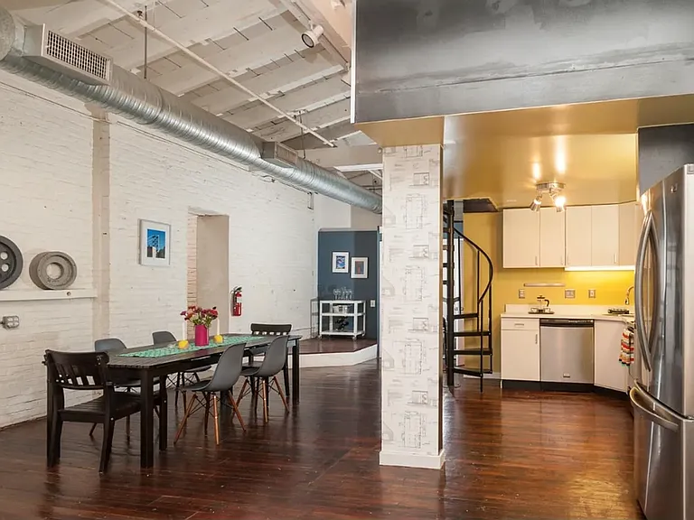 429 N 13th St #6D — Photo 4