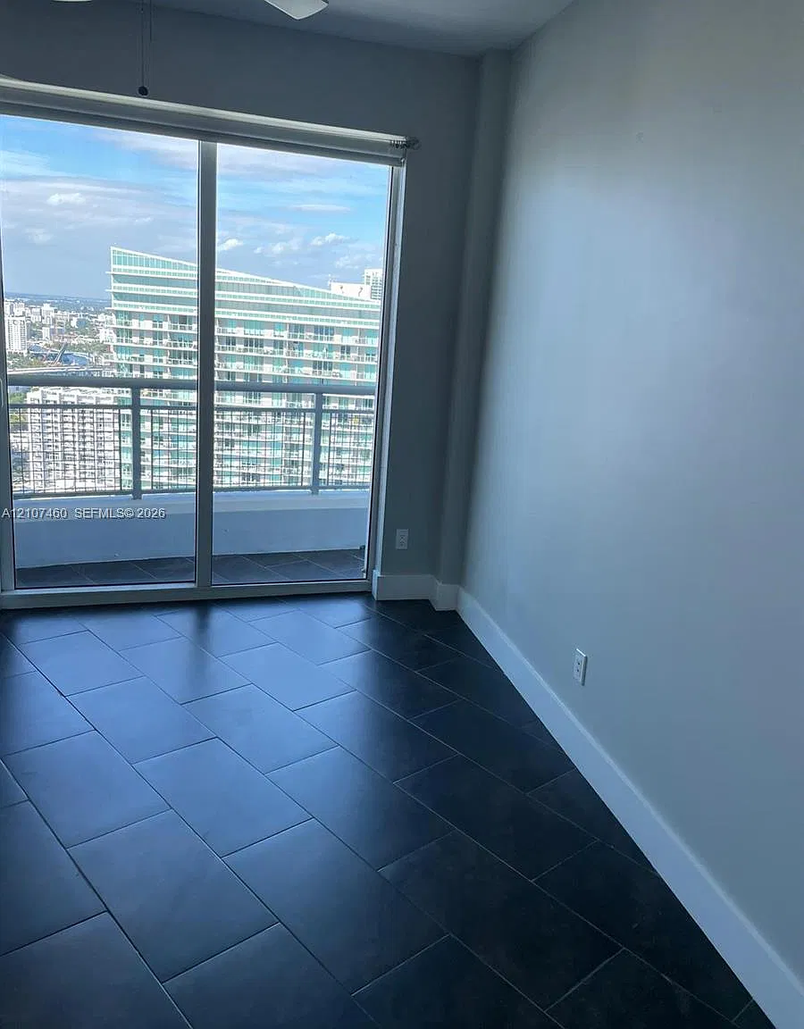Infinity At Brickell Cond — Photo 4