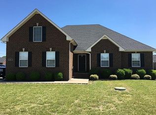 1154 Stratus Dr, Murfreesboro, TN 37127