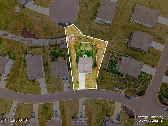 2nd image of 308 Heritage Crossing Dr