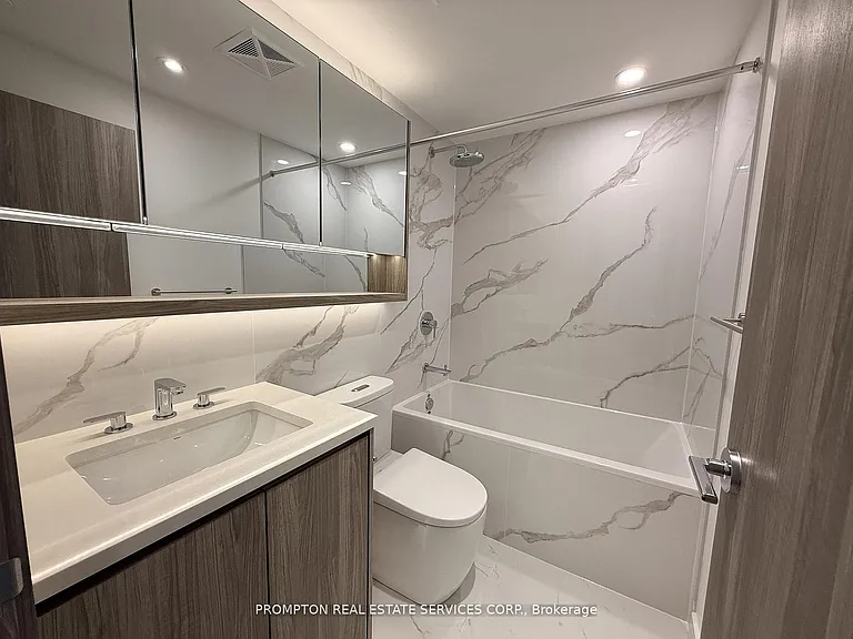 18 Esther Shiner Blvd #1002 — Photo 7