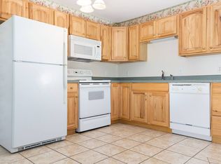 1451 Wisteria Ct #61, Belleville, IL 62226