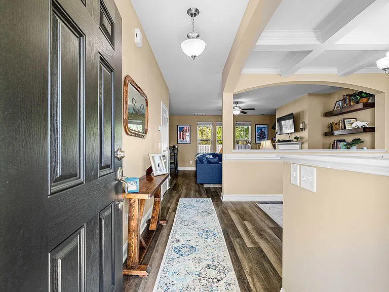 357 Belvedere Dr — Photo 5