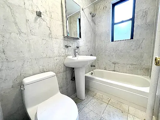 Rented by MOTION New York | media 11