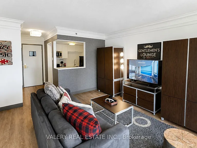 111 Cooper St #1015 — Photo 2