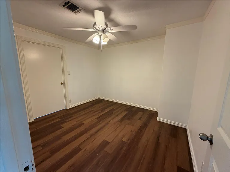 7822 Richland Dr — Photo 8