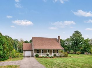 35 Cook Rd, Southampton, MA 01073