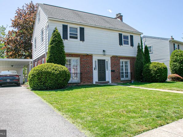 170 Westover Dr, New Cumberland, PA 17070