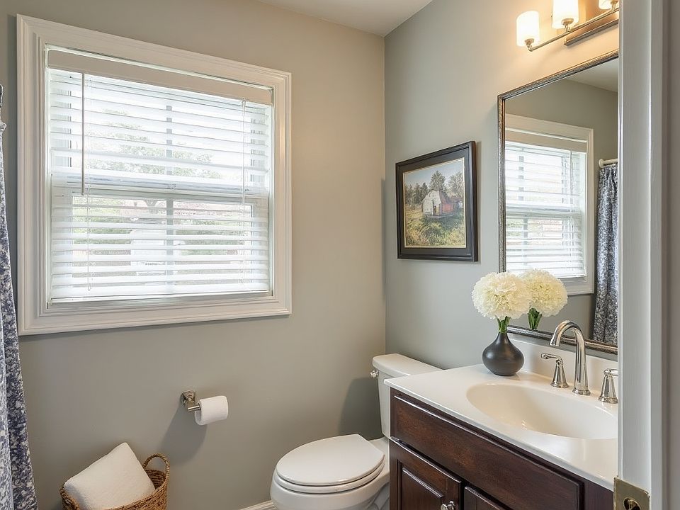 2nd image of 1219 Windsor Ave #1