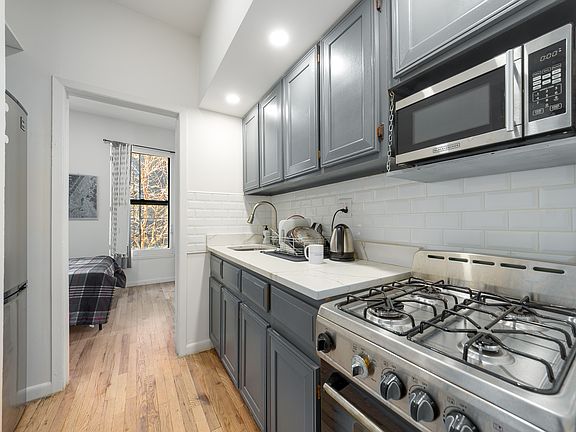 3rd image of 2335 1st Ave APT 2B