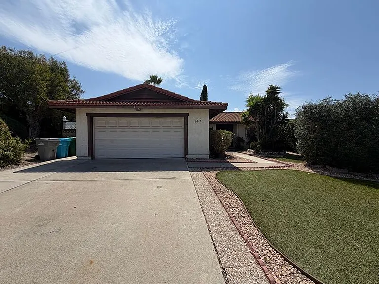 6645 Amberly St — Photo 20