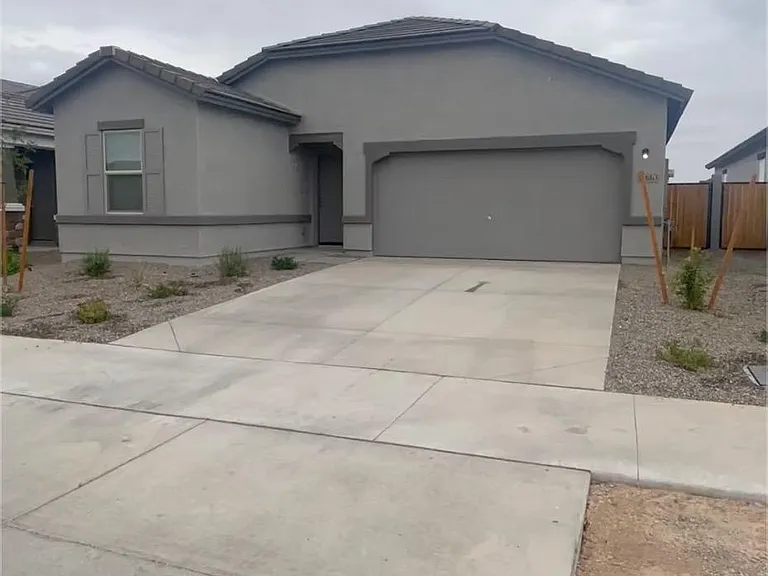 16663 W Christy Dr — Photo 2