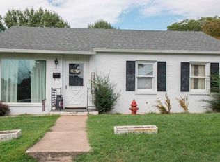 122 S Deford Ave, Luray, VA 22835