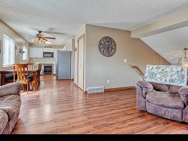 6214 Chantilly Pl — Photo 4