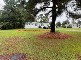 618 Robin St, Loris, SC 29569