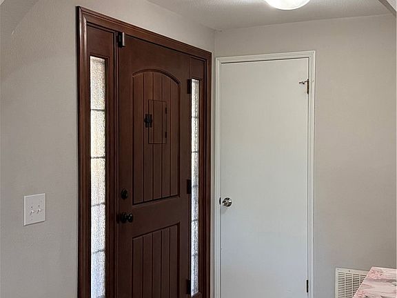 2nd image of 11990 Lasselle St