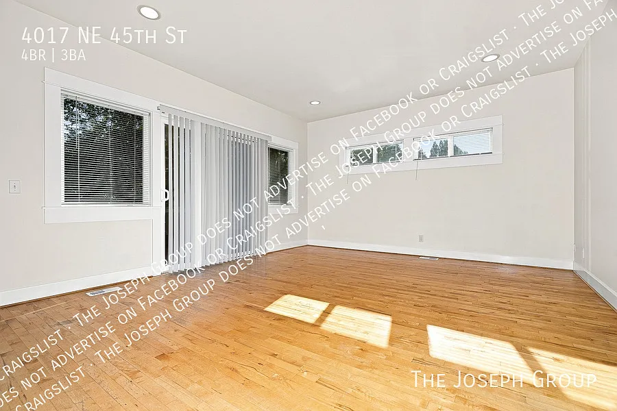 Luxury and Comfort in Seattle -- 4 Bedrooms — Photo 2