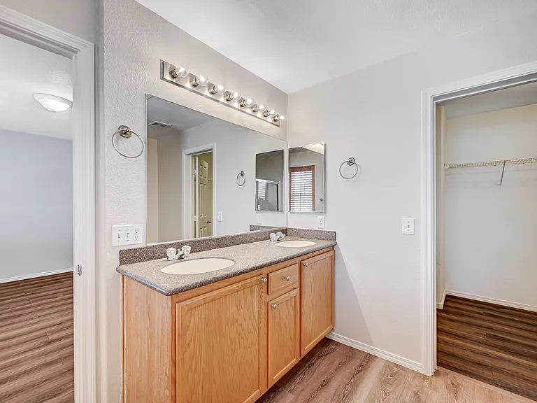 9909 Wingate Creek Ct — Photo 24