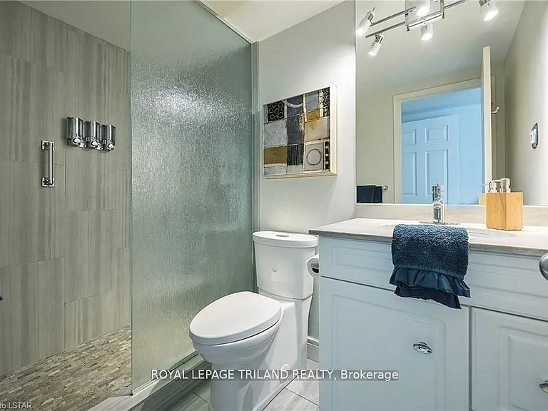 155 Kent St #1205 — Photo 6