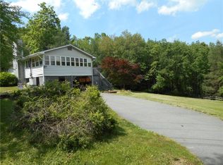 127 Decker Ln, Matamoras, PA 18336