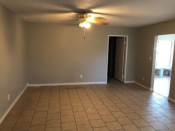 5th image of 10642 N 48th Ave