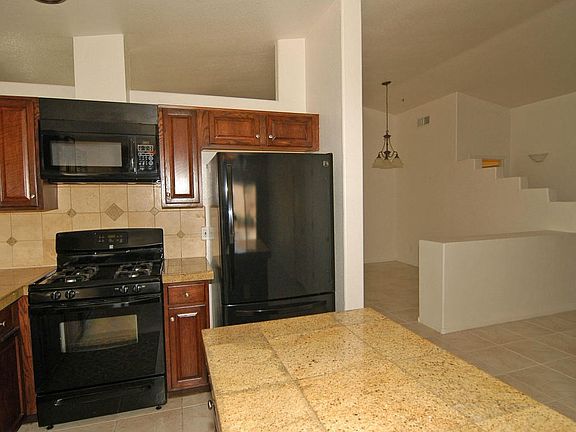 4th image of 10790 N Peninsula Ct