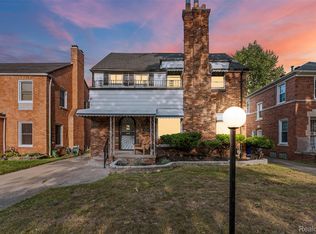 18468 Santa Barbara Dr, Detroit, MI 48221