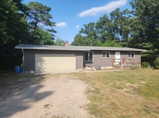 12860 Sandyside Dr NE, Gowen, MI 49326