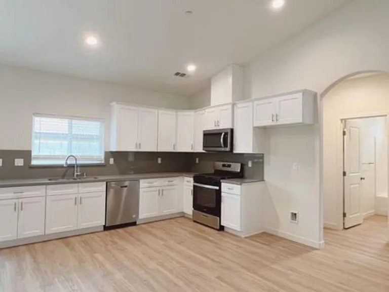 9802 Krista Vineyard Way — Photo 7